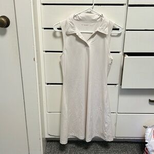 Aritzia TnAction Dress